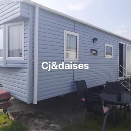 CJ&Daisies Holiday Home Prestatyn Extérieur photo